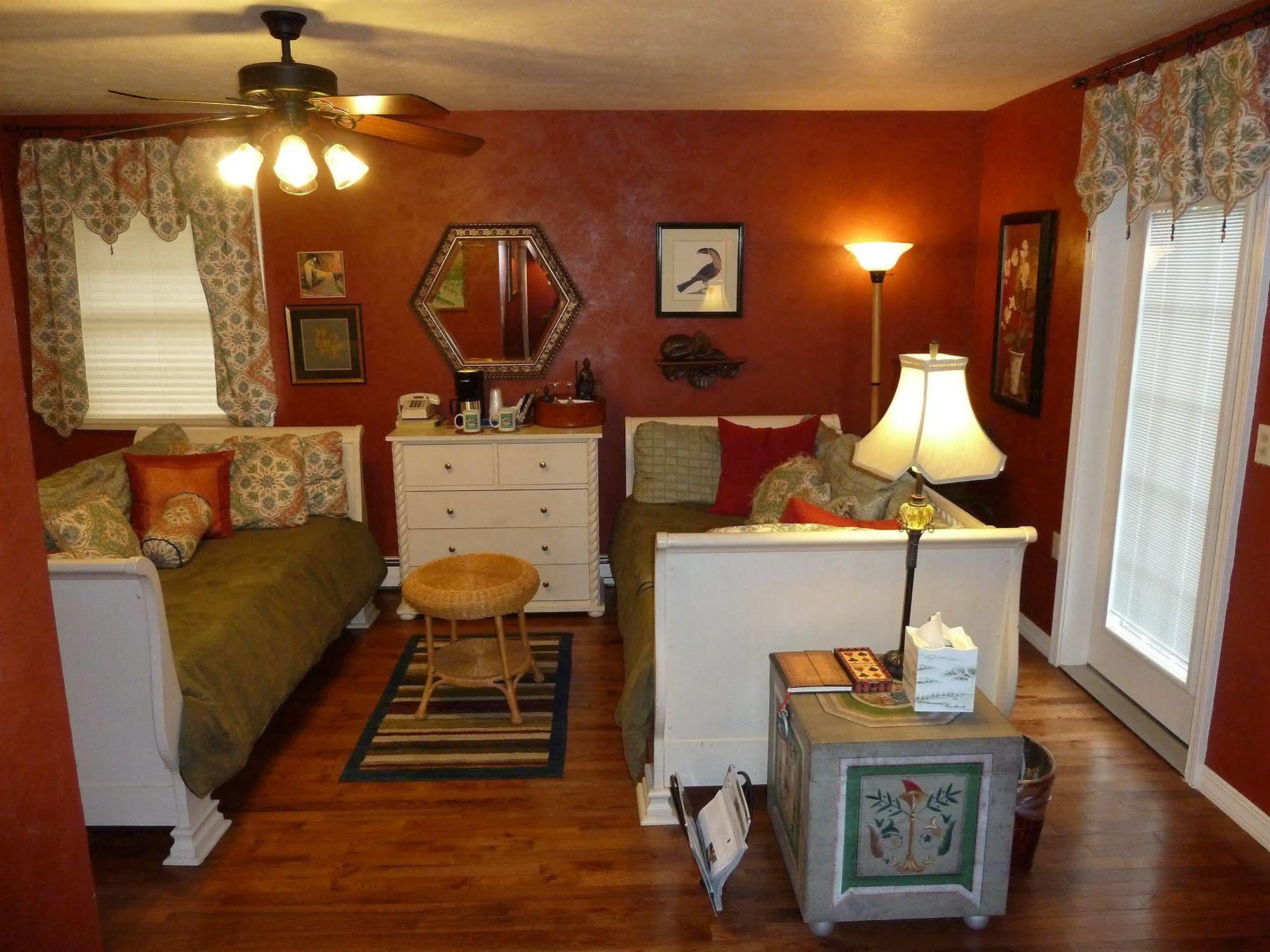 Bad Rock Bed And Breakfast Inn Columbia Falls Dış mekan fotoğraf