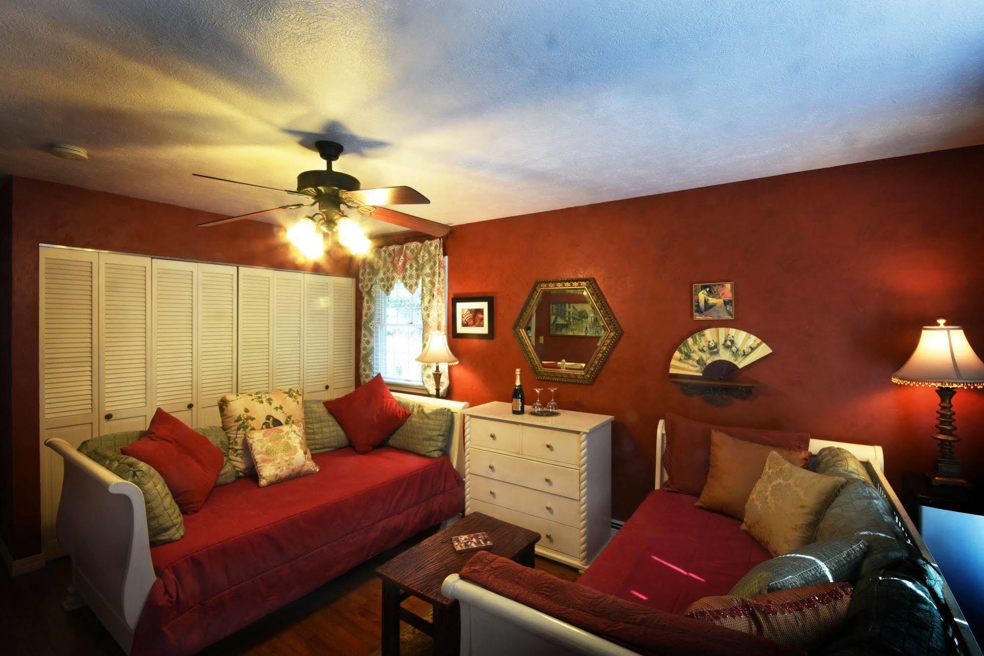 Bad Rock Bed And Breakfast Inn Columbia Falls Dış mekan fotoğraf